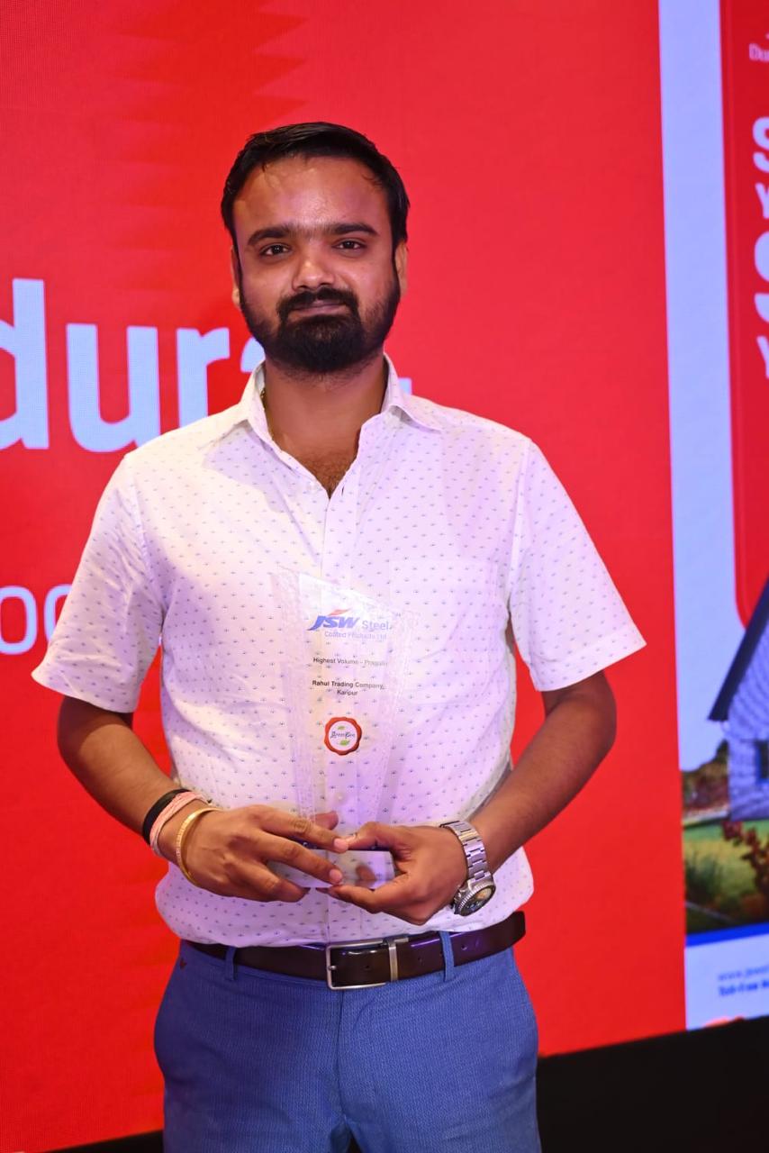 Anurag Steels team member at a JSW Steel recognition event